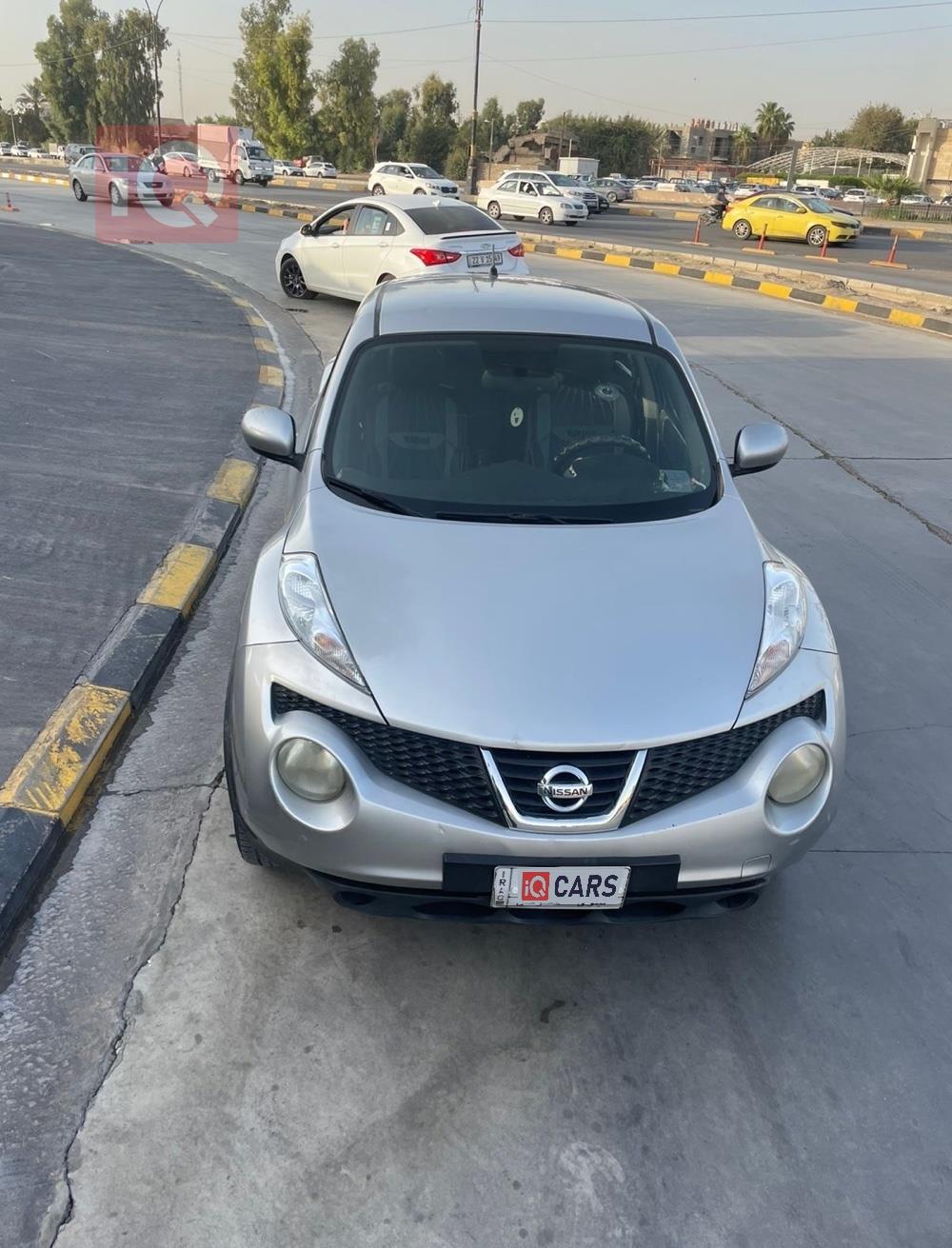 نيسان جوك